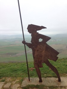 pilgrim sculpture outside puente la reina 